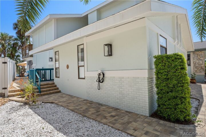 Property Photo: 5248 S Riverview Circle FL 34448