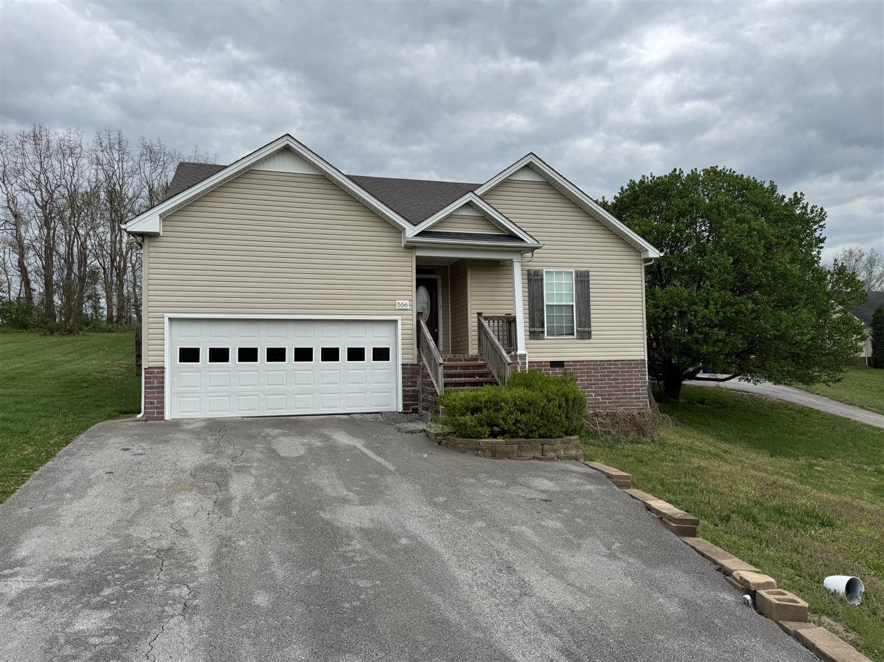 Property Photo: 556 Clark Circle KY 42103