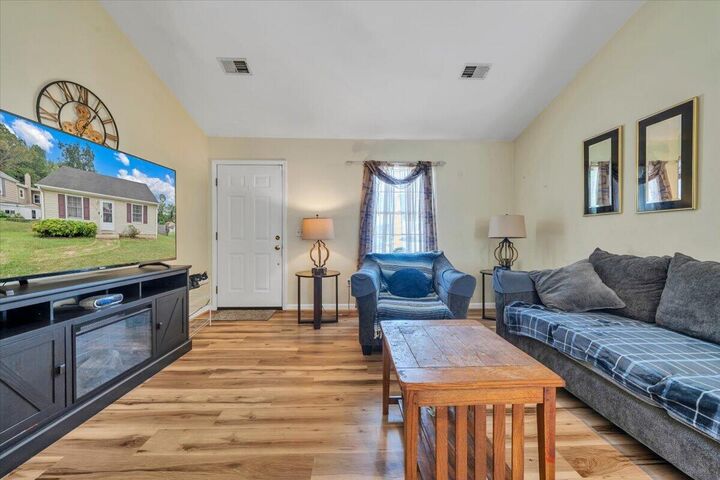 Property Photo: 1713 Padbury Ave SE VA 24014