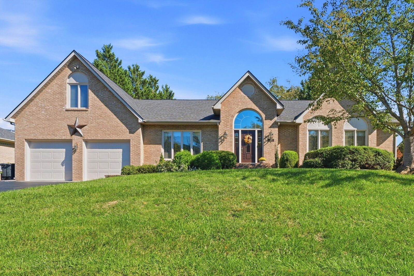 Property Photo: 5232 Dresden Ln VA 24012