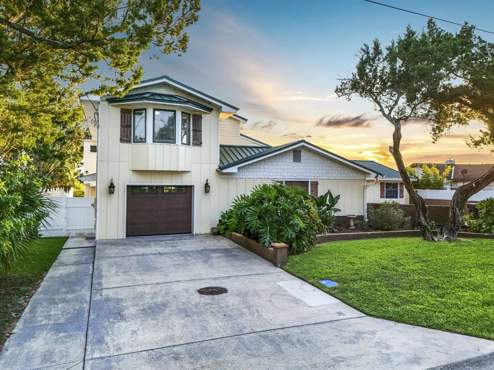 Property Photo:  239 Coquina Ave  FL 32080 