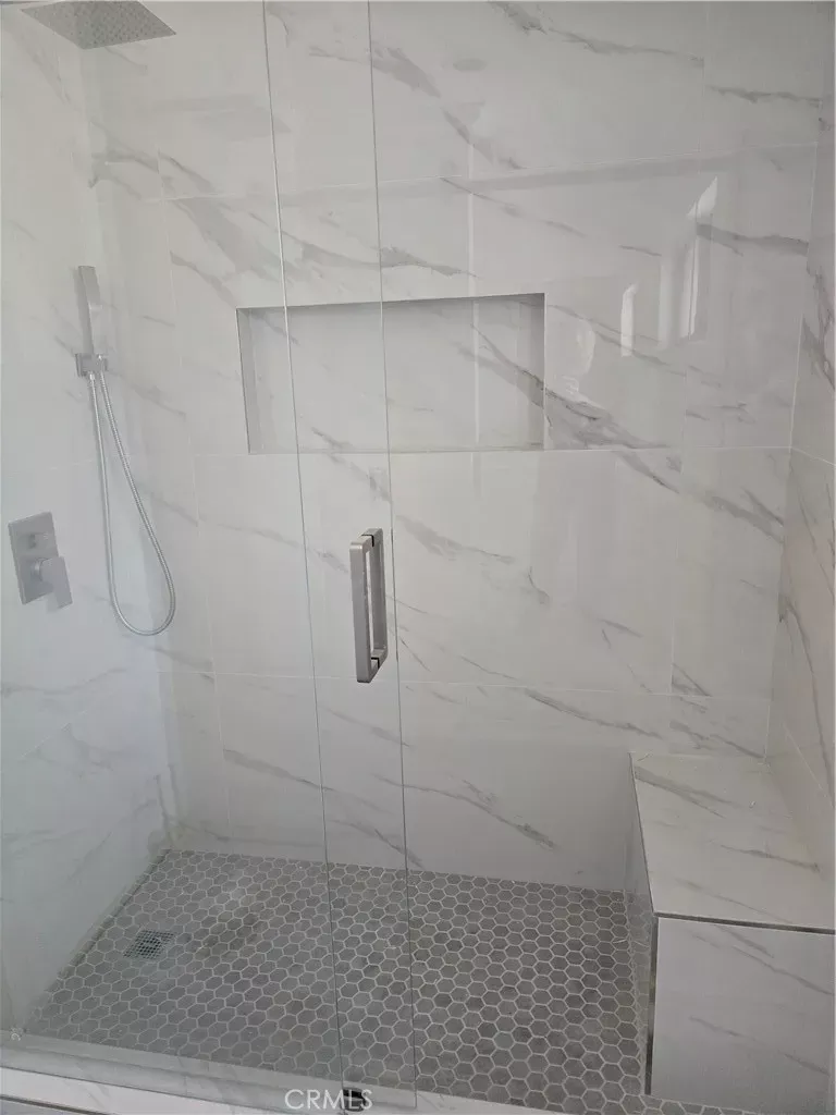 Property Photo:  407 E Yale Loop  CA 92614 