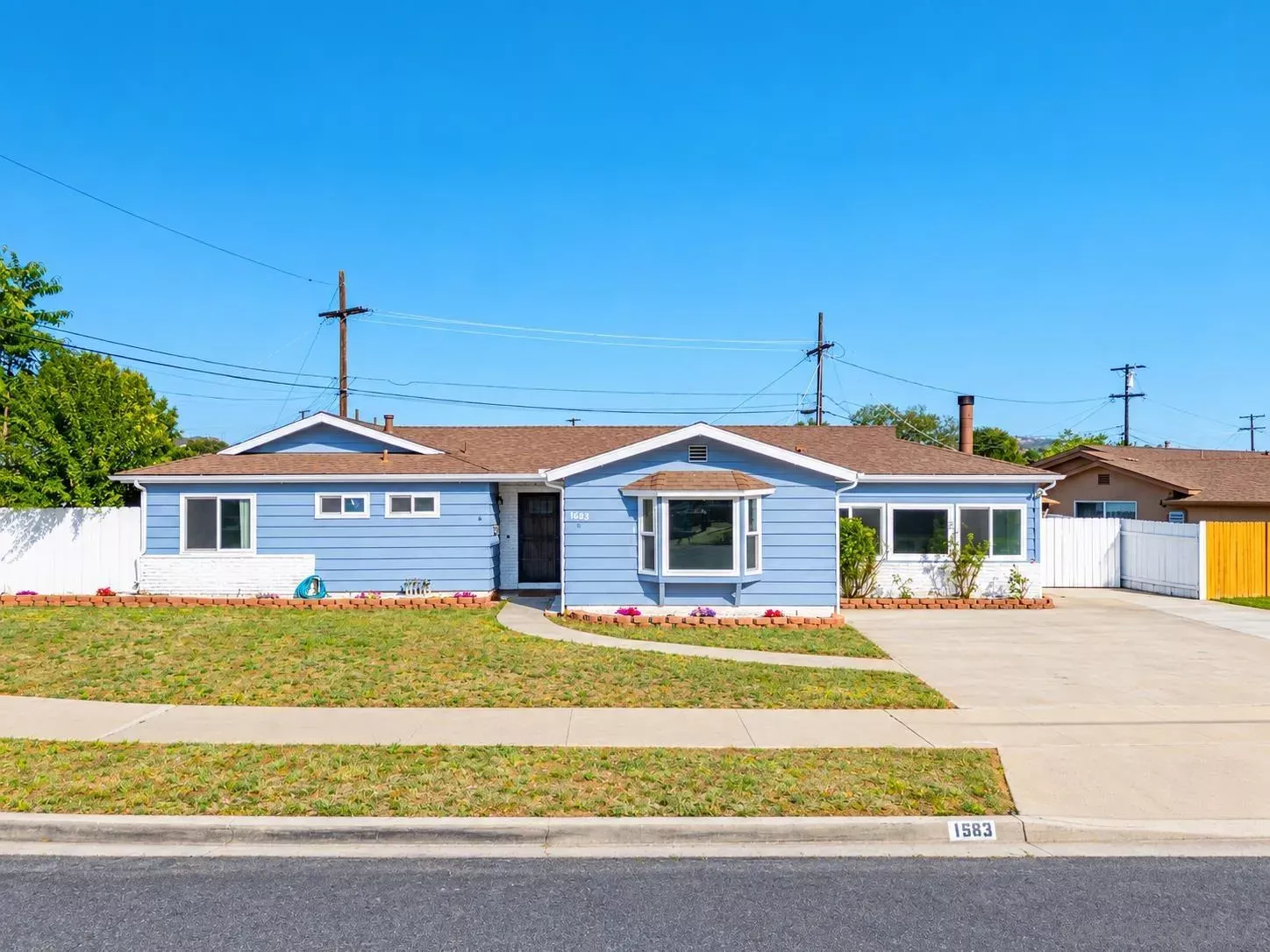 Property Photo:  1583 Jade Avenue  CA 92019 