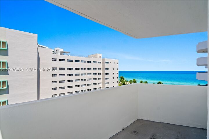 Property Photo: 4301 Collins Ave 901 FL 33140