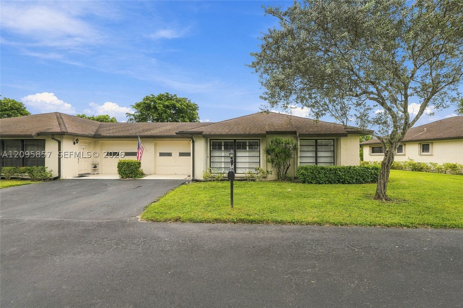 Property Photo: 4865 Equestrian Rd B FL 33436