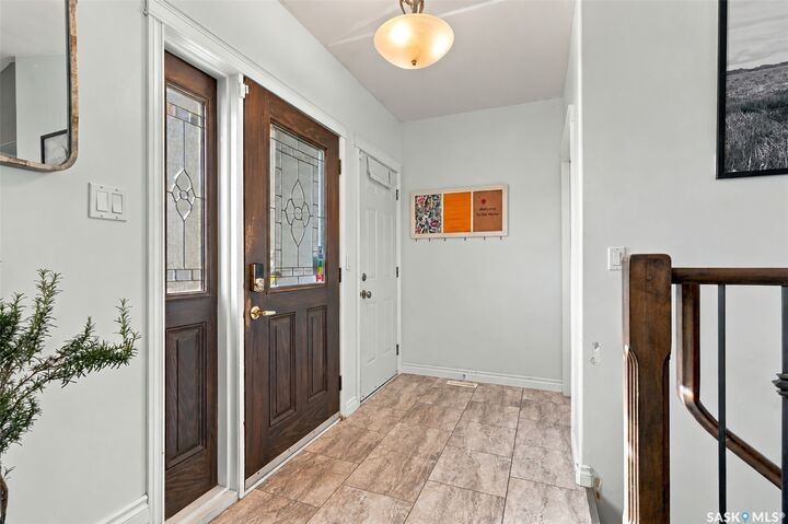 Property Photo:  927 Coppermine Way  SK S0K 0A2 