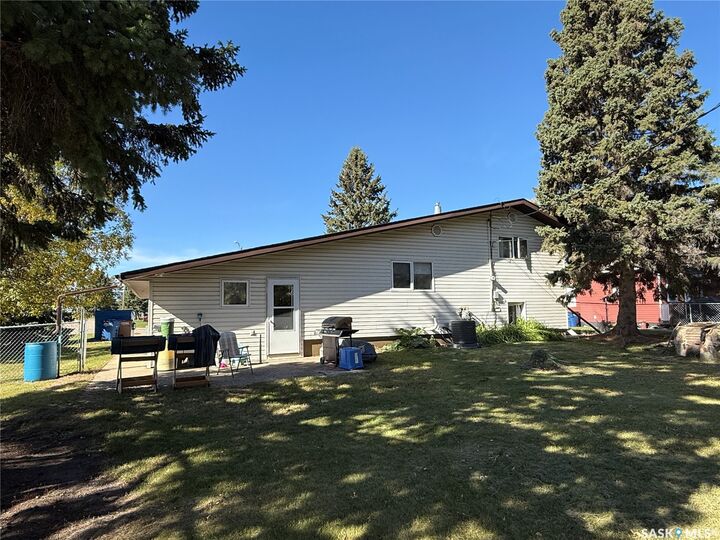 Property Photo:  4 Pepper Place  SK S0J 2E0 