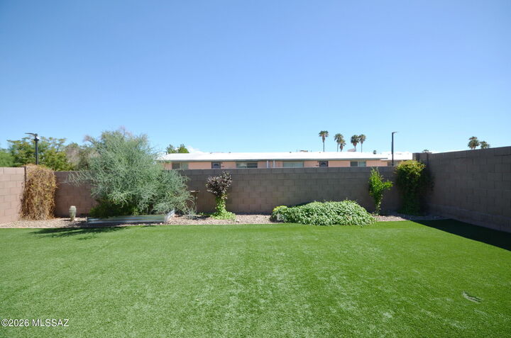 Property Photo:  6043 S Antrim Loop  AZ 85706 