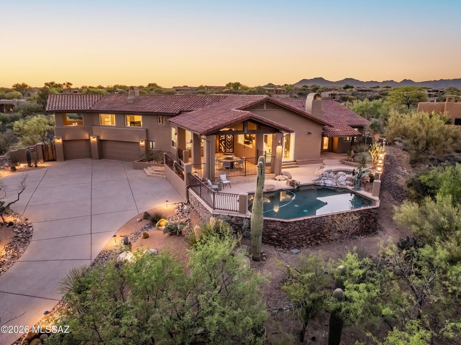 Property Photo:  12107 N Sliding Rock Place  AZ 85755 