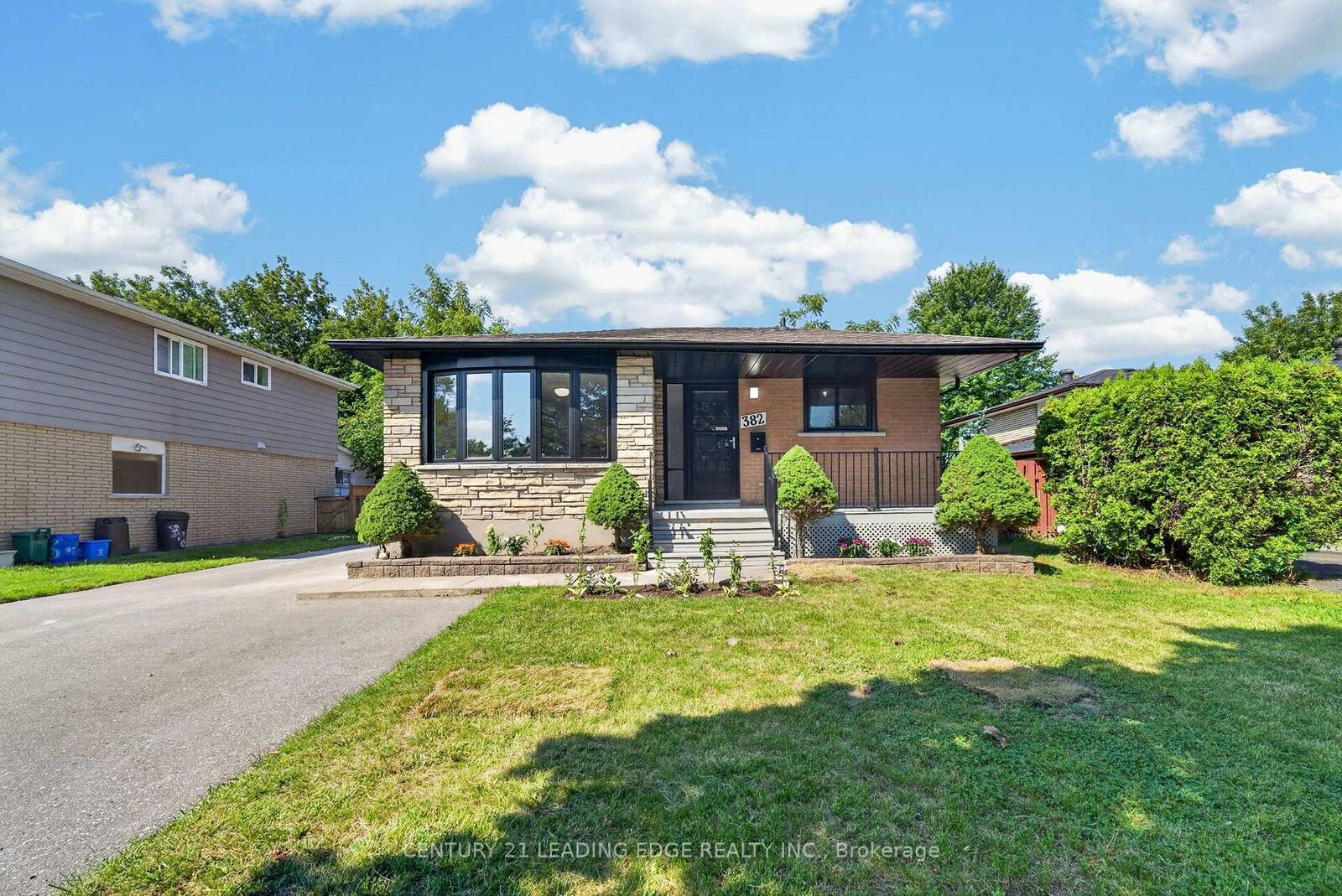 Property Photo:  382 Fairlawn Street  ON L1J 4R3 