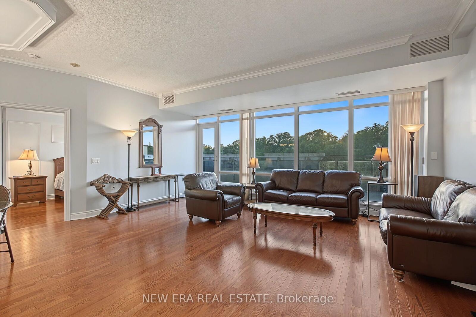 Property Photo:  8201 Islington Avenue Ph20  ON L4L 9S6 