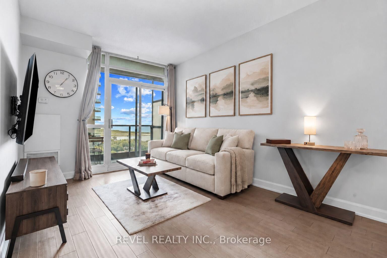 Property Photo:  231 Fort York Boulevard 2001  ON M5V 1B2 