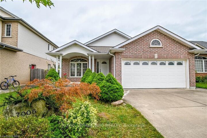 Property Photo:  7005 Kelly Drive  ON L2H 3J9 