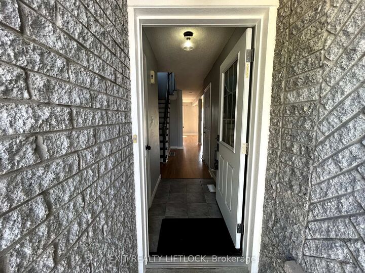 Property Photo:  722 Trailview Drive  ON K9J 8P2 