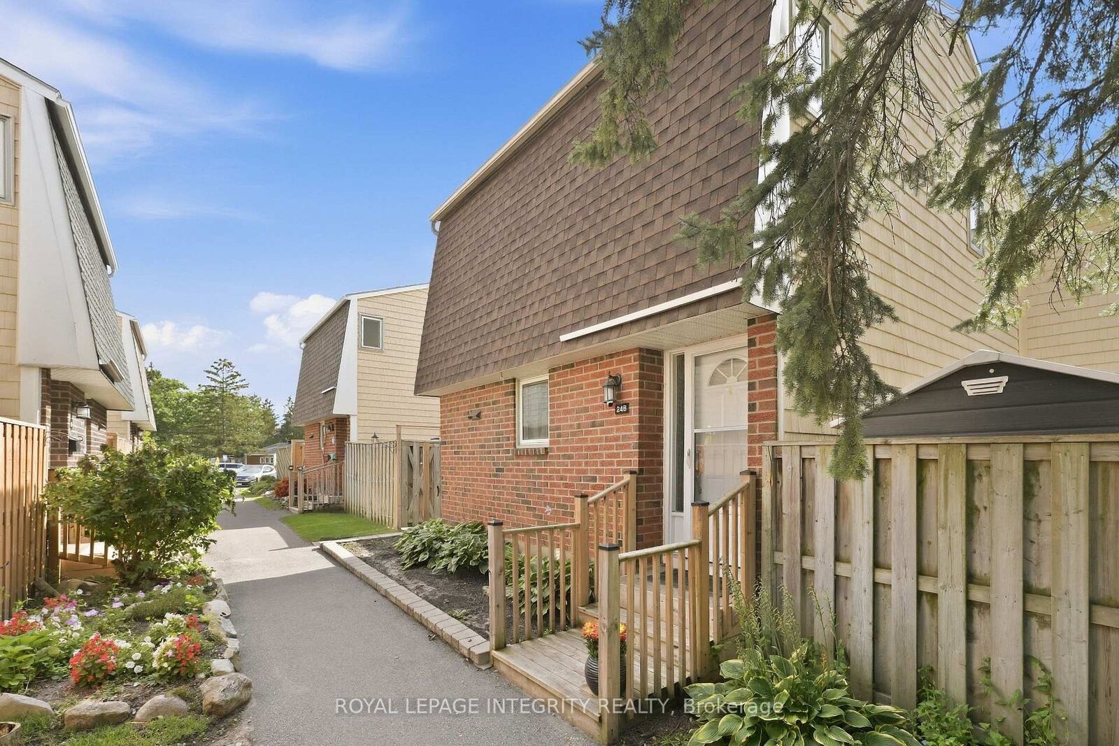 Property Photo: 248 Salter Crescent ON K2K 1Z2