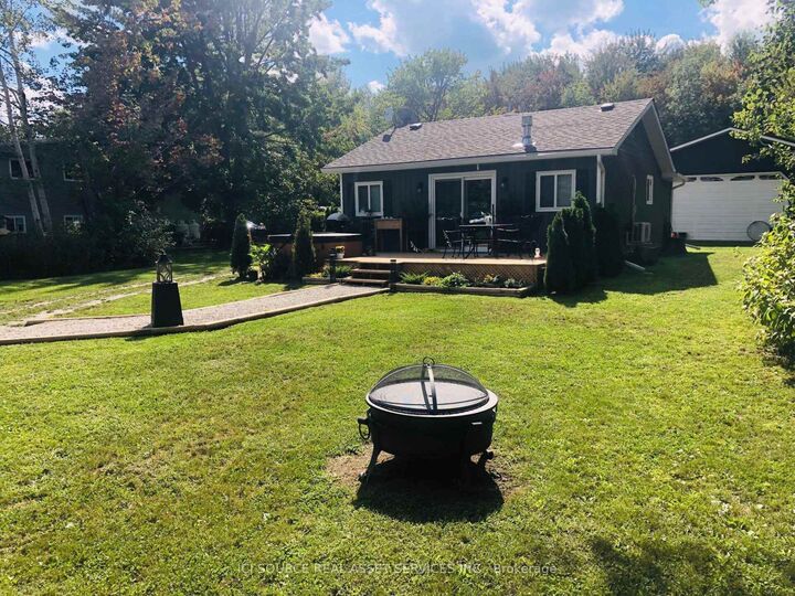 Property Photo:  4089 Glen Cedar Drive  ON L3V 0S2 