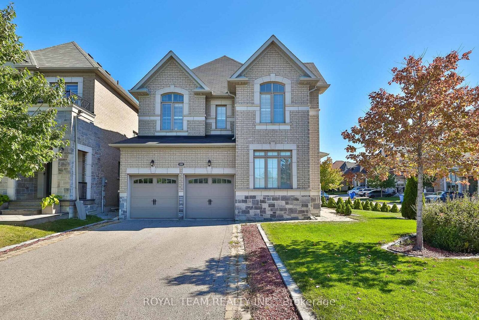 Property Photo:  636 McGregor Farm Trail  ON L3X 0H3 