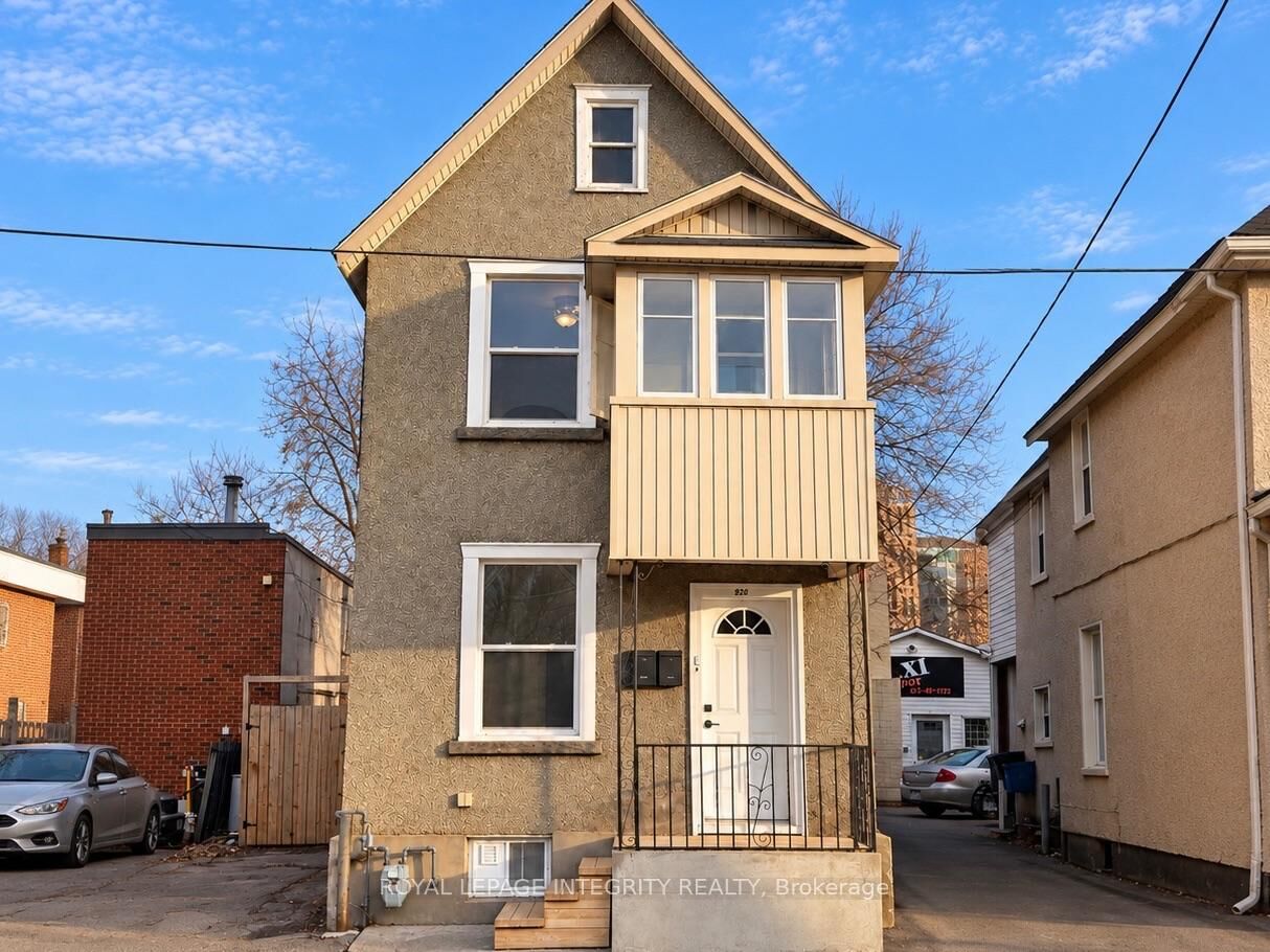 Photo de la propriété: 920 Gladstone Avenue ON K1R 6Y4