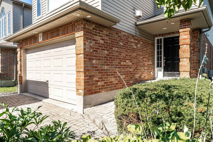Property Photo: 10 Buckingham Drive ON N5A 7Z9