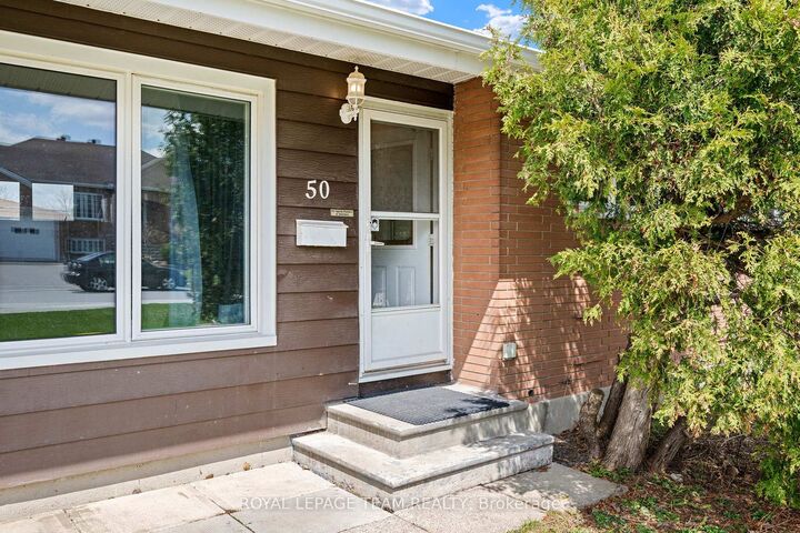 Photo de la propriété:  50 Hilliard Avenue  ON K2E 6C1 