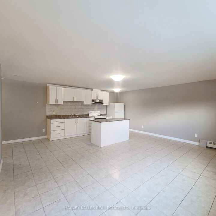 Property Photo:  80 Blackfriar Avenue 109  ON M9R 3S9 