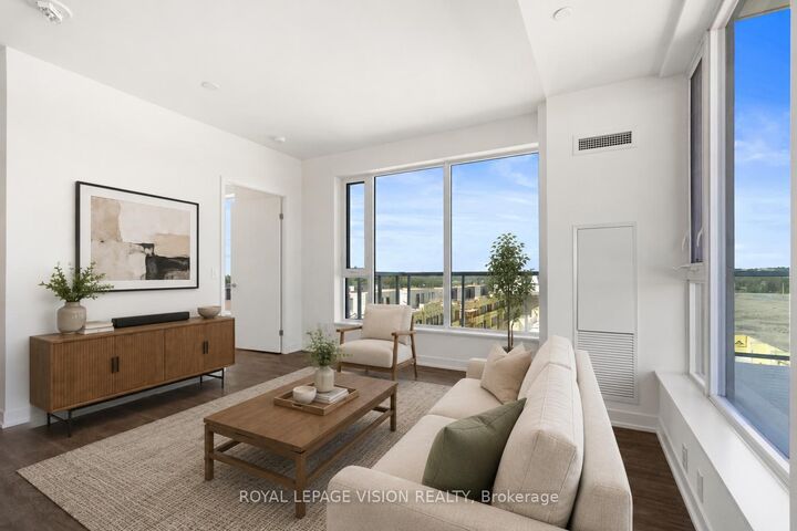 Property Photo:  2 David Eyer Road 625  ON L4S 0N6 