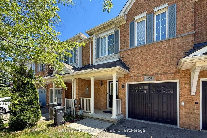 Property Photo:  3974 Stardust Drive  ON L5M 8A5 