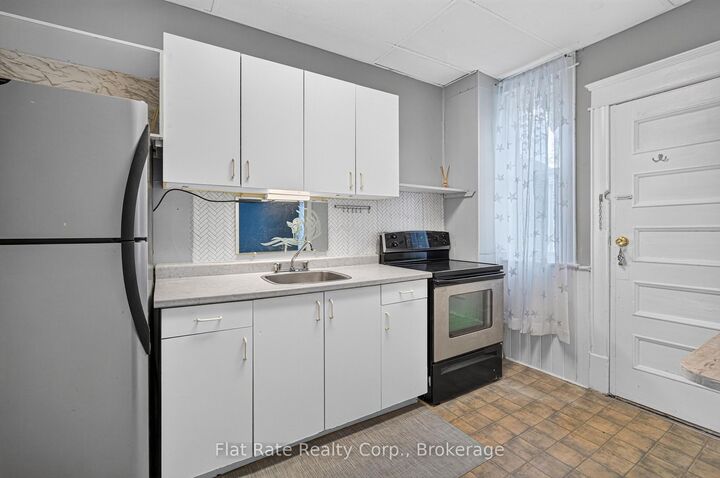 Property Photo:  478 Donegal Street  ON K9H 4L8 