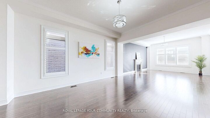 Property Photo:  19 Robert Baldwin Boulevard  ON L9N 0R3 