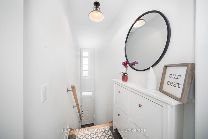 Photo de la propriété:  8167 Kipling Avenue 48  ON L4L 0G4 