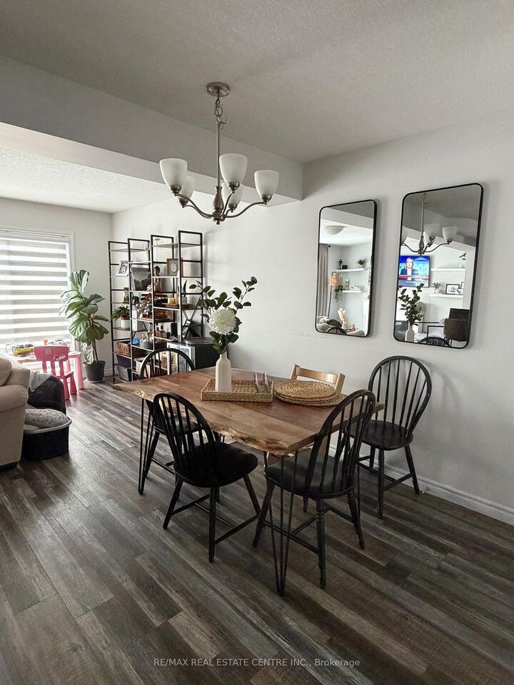 Property Photo:  2986 Turner Crescent  ON N6M 0J3 