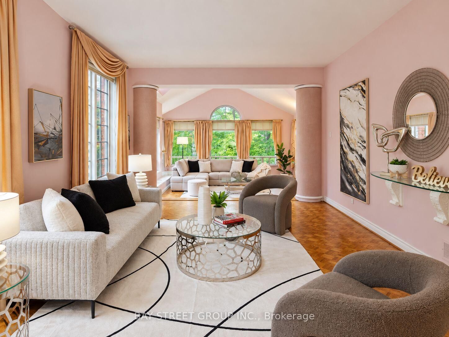 Property Photo:  6 Hunt Club Court  ON L3T 7L4 