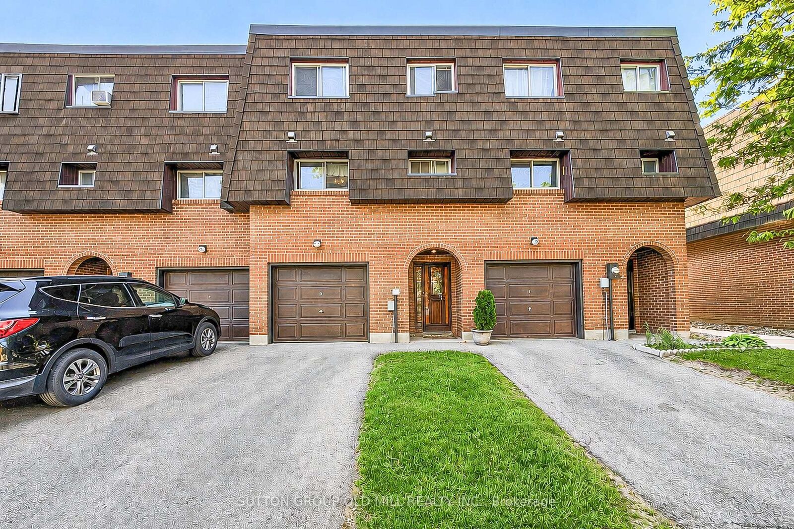 Property Photo:  96 Darras Court  ON L6T 1W7 