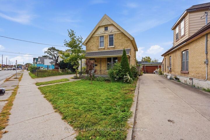 Property Photo: 367 Hamilton Road ON N5Z 1R6