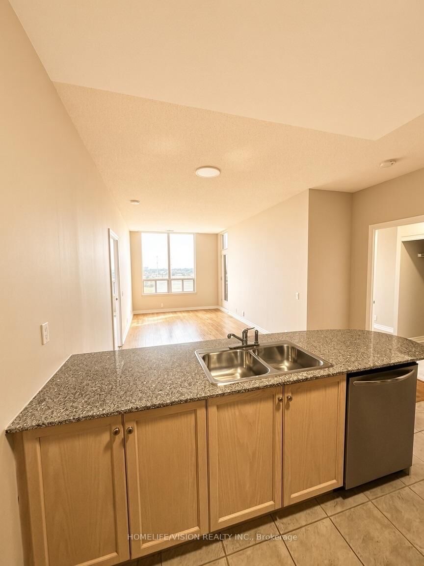 Photo de la propriété:  1720 Eglinton Avenue E Ph7  ON M4A 2X8 