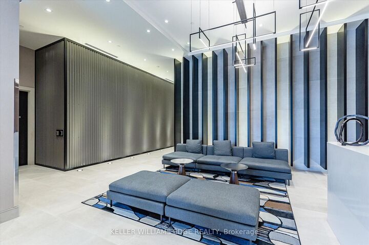 Property Photo:  212 King William Street E 418  ON L8N 1B5 