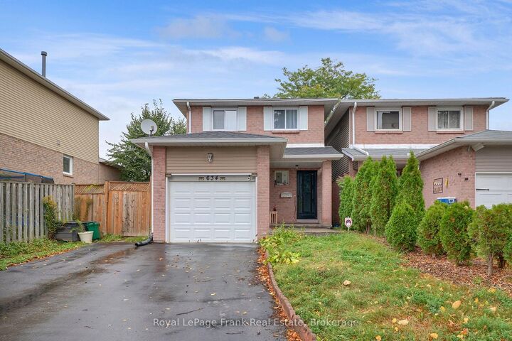 Property Photo:  634 Down Crescent  ON L1H 8K4 