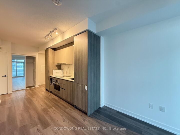 Property Photo:  225 Commerce Street 3115  ON L4K 0R1 
