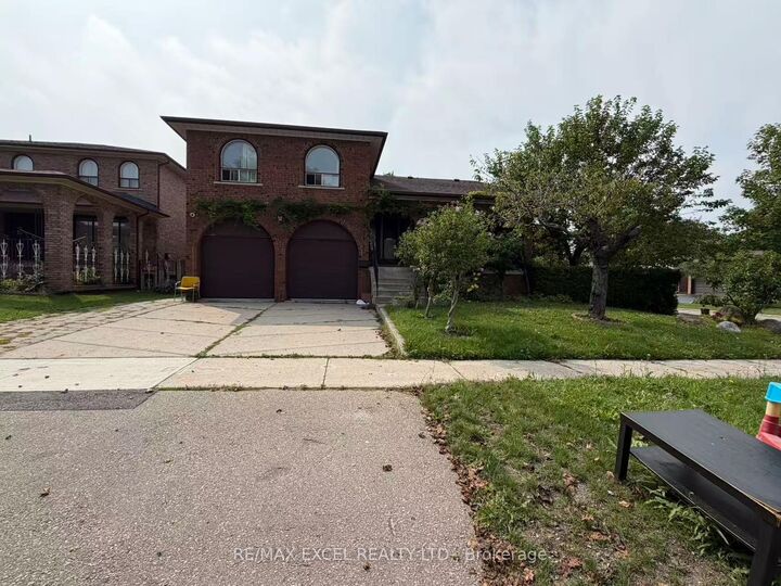 Property Photo:  56 Leafield Drive Upper  ON M1W 2T2 