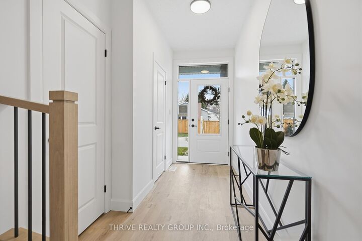 Property Photo:  279 Hill Street 14  ON N5L 0C4 
