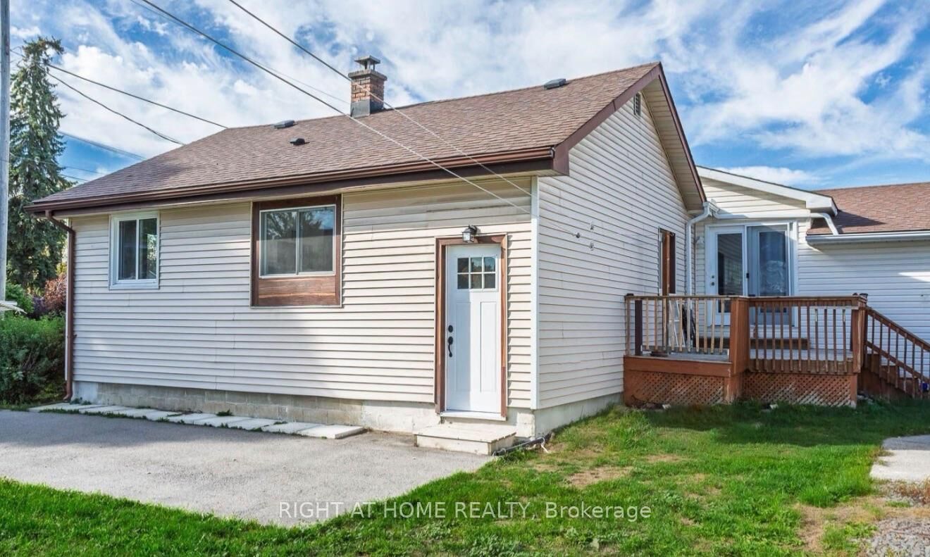Property Photo:  61 Wilkins Street  ON K8V 3M6 