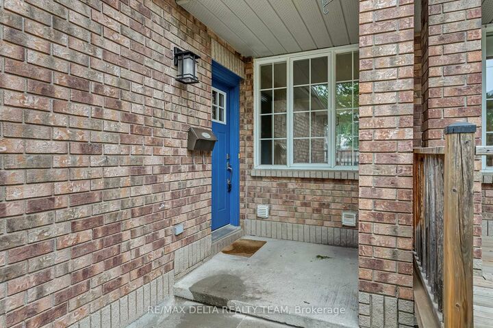 Photo de la propriété:  858 Como Crescent  ON K4A 3Z9 