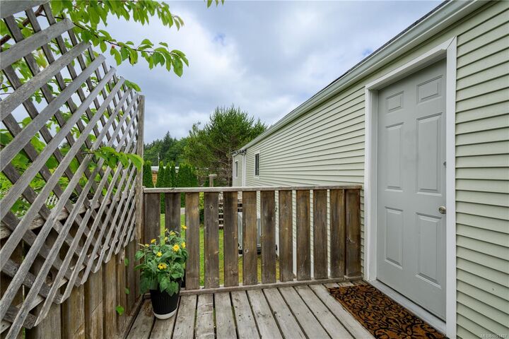 Property Photo:  5250 Beaver Harbour Rd #56  BC V0N 2P0 