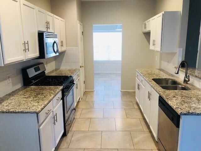 Property Photo:  1608 Tristans Way  TX 78613 