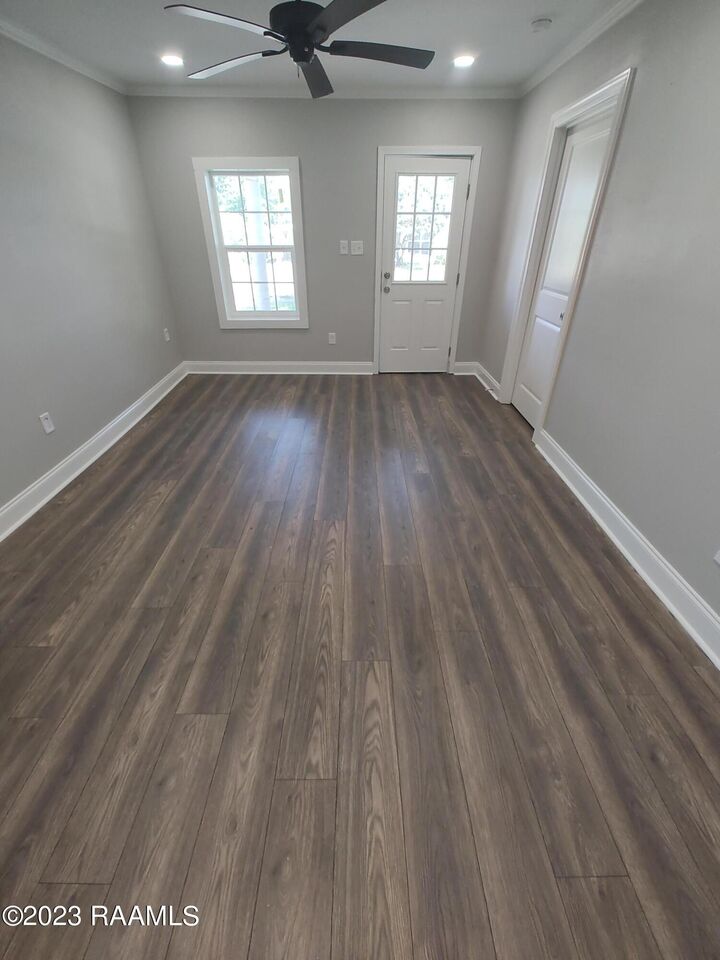 Property Photo:  400 S Granger Street A  LA 70533 