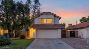 Property Photo:  2307 W Orchid Lane  AZ 85224 