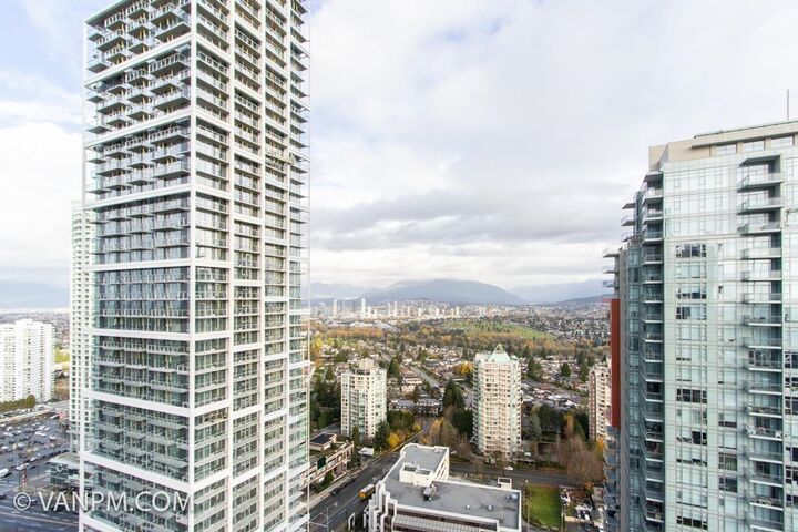 Property Photo:  4670 Assembly Way 3309  BC V5H 0H3 