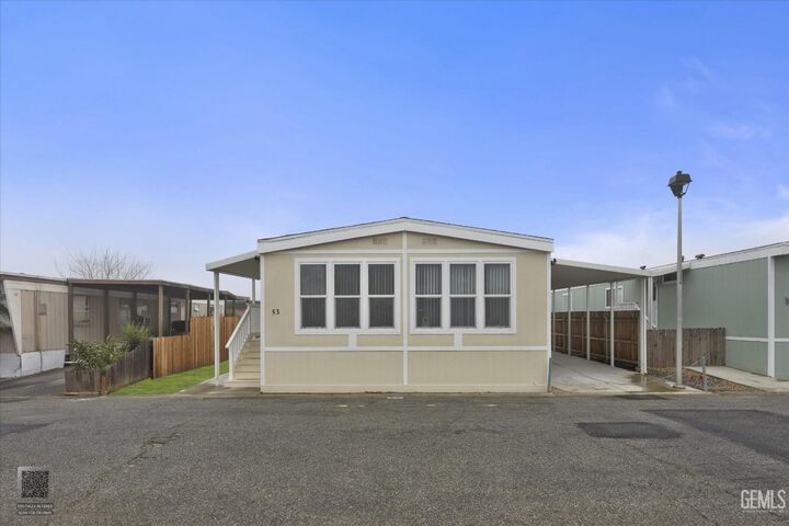 Property Photo: 53 Cedarwood Lane CA 93308
