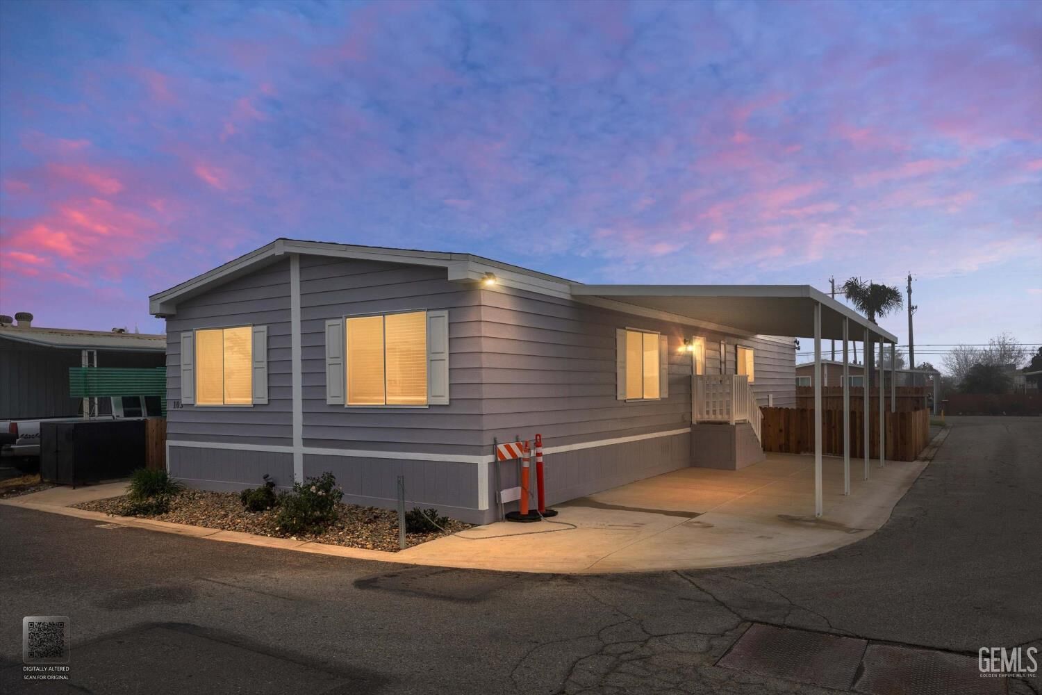 Property Photo:  103 Cedarwood Lane  CA 93308 