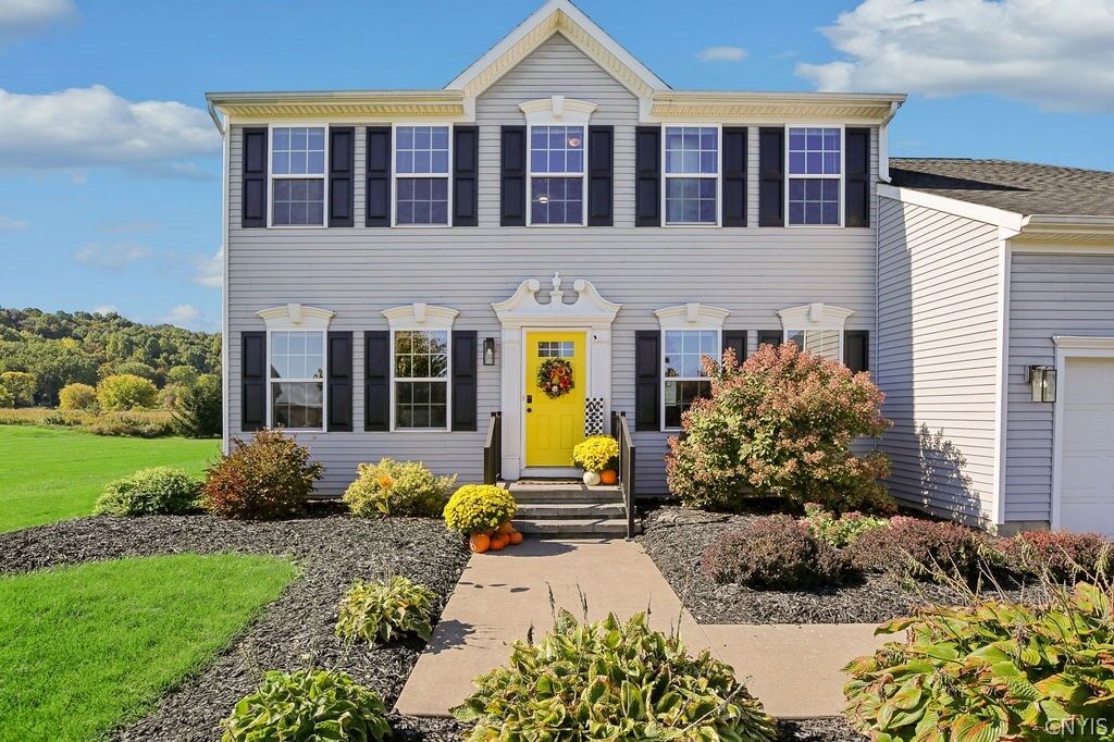 Property Photo:  5817 Strawmount Trail  NY 13037 